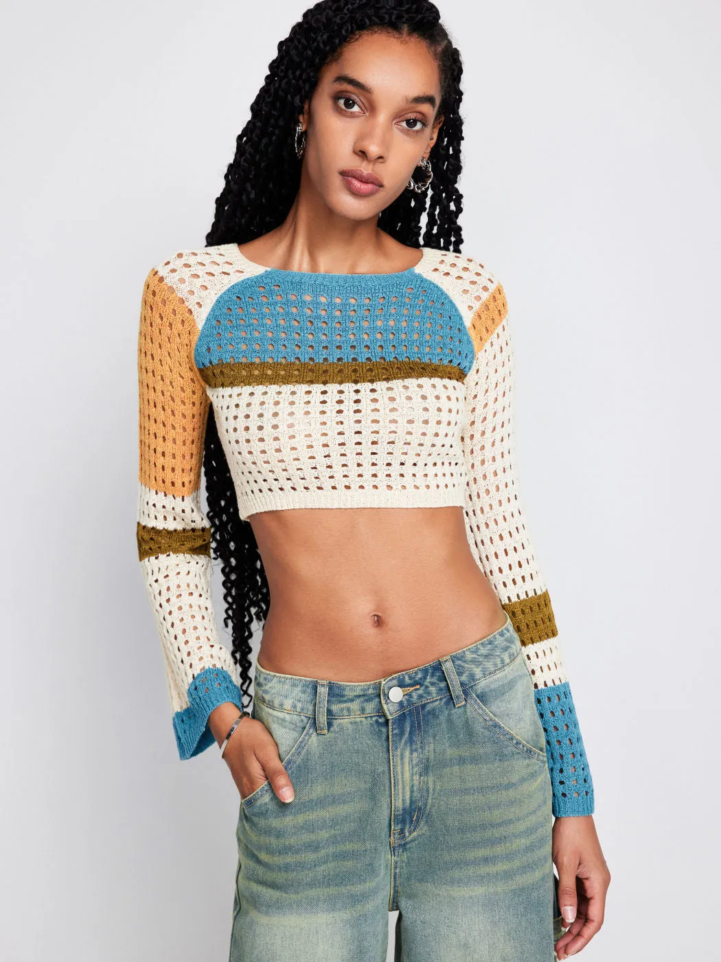 Contrasting Color Hollow Knit Sweater – Short Waist Long-Sleeved Women’s Fashion