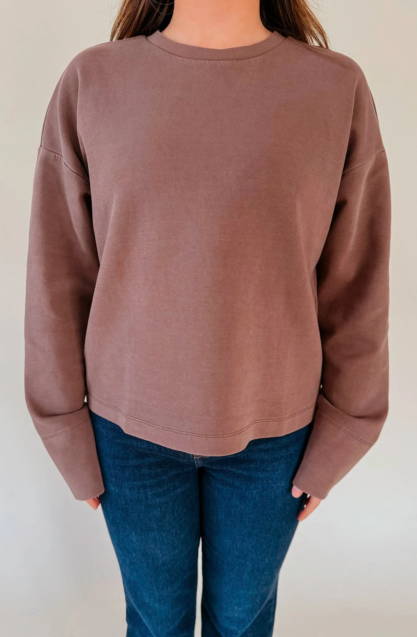 GENEVIEVE LONG SLEEVE CREW SWEATSHIRT