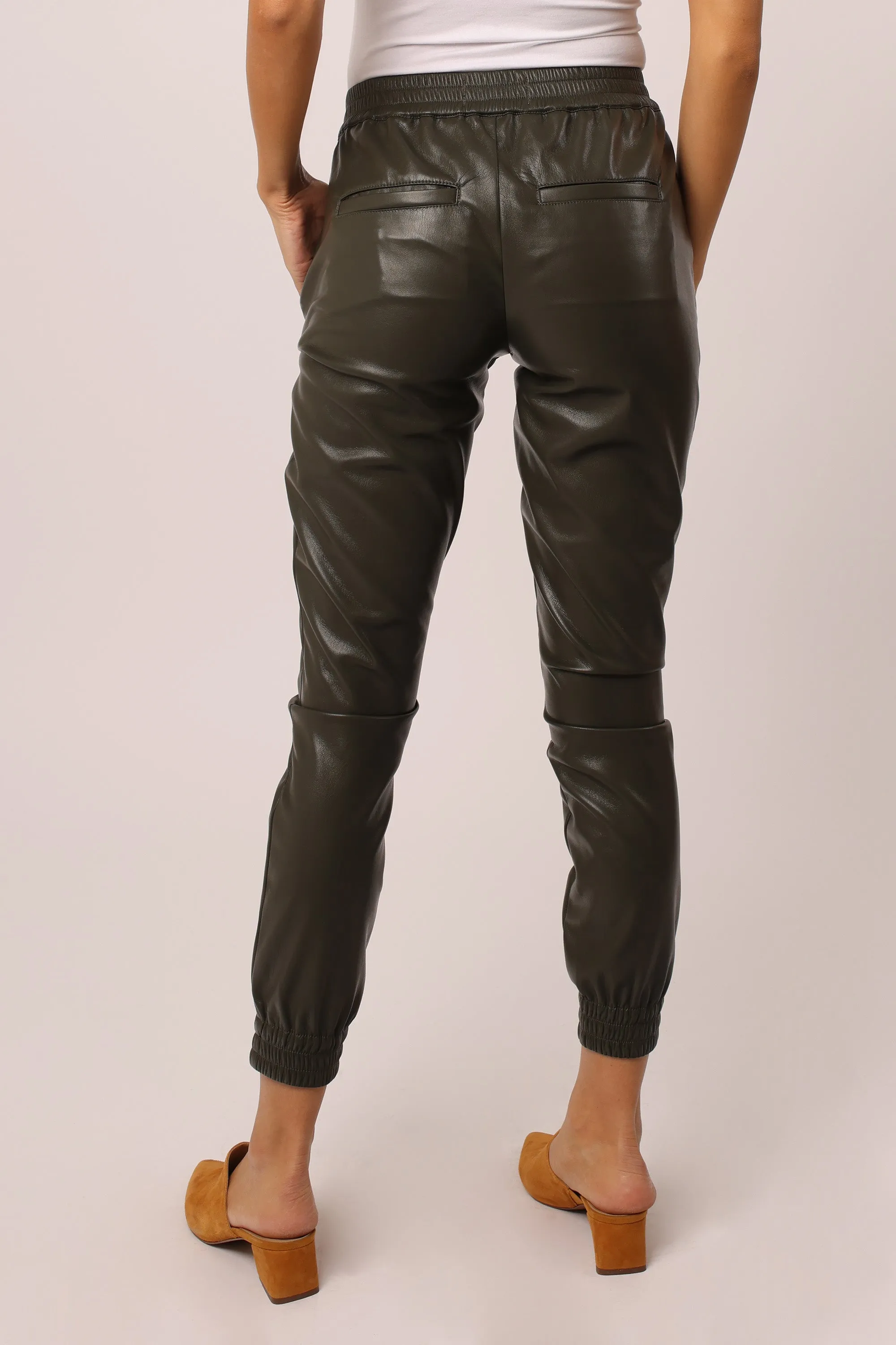 JACEY SUPER HIGH RISE CROPPED PANTS CHARLESTON GREEN VEGAN LEATHER