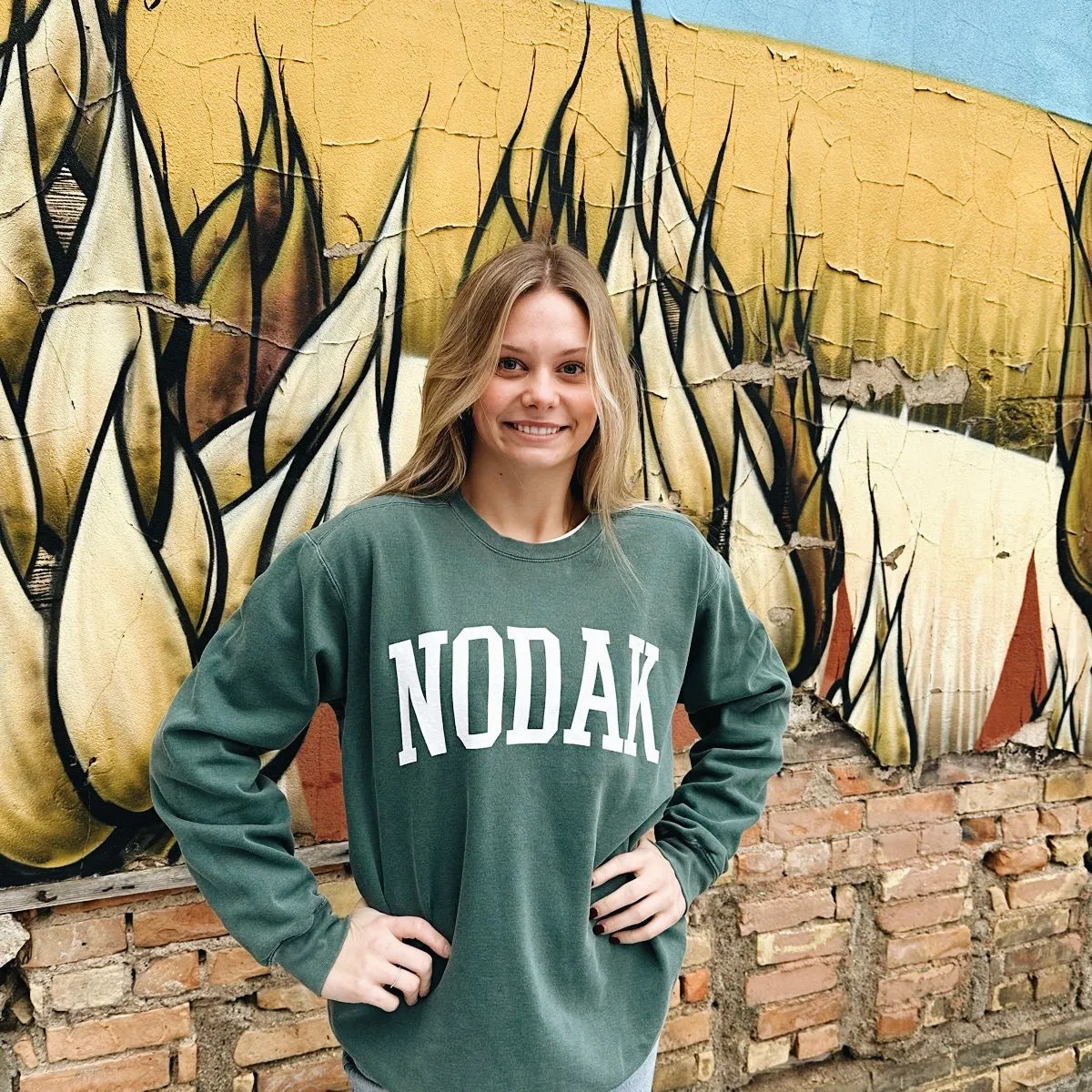 nodak vintage varsity crew