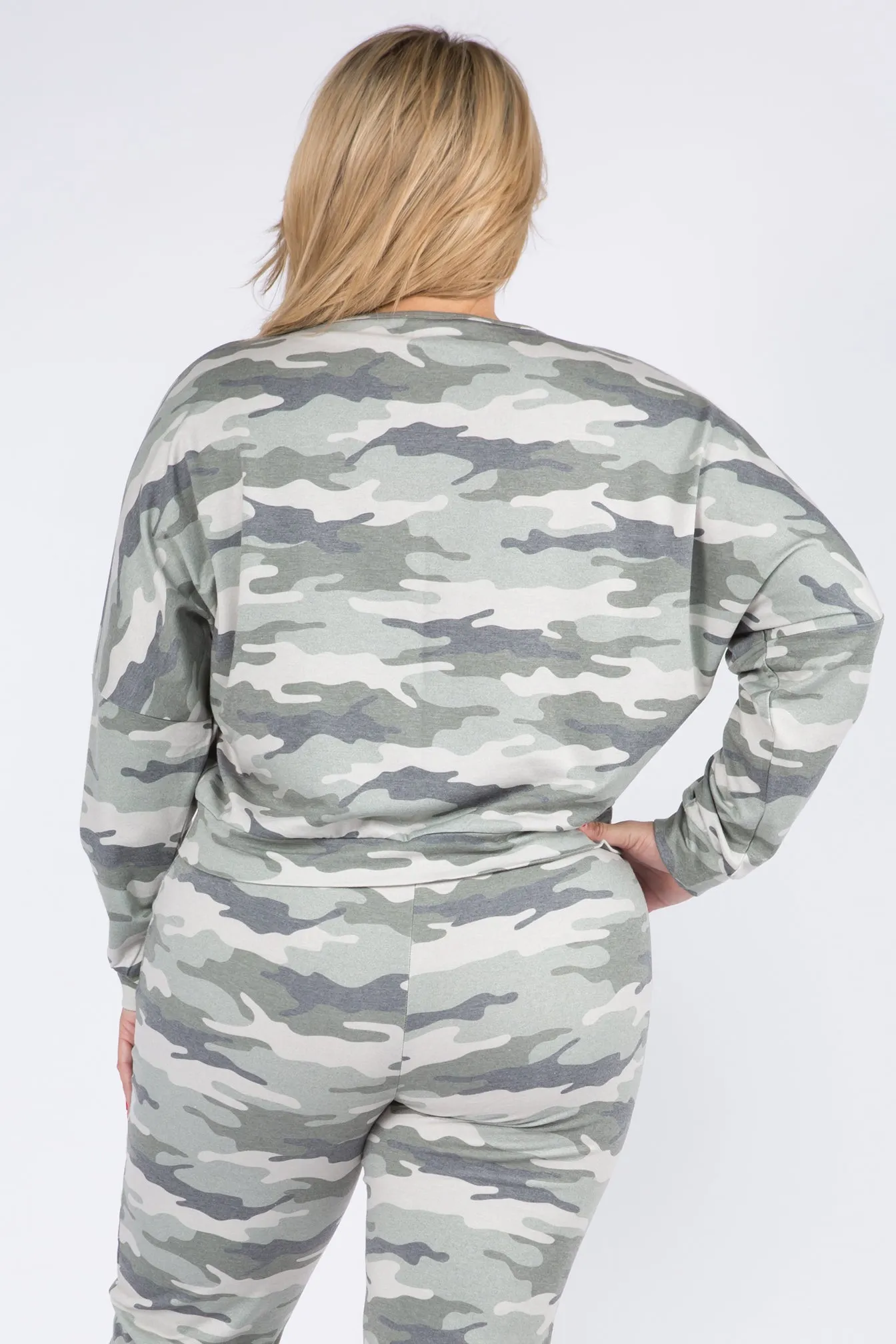 Plus Size Relaxed Green Camo Print Pullover Top