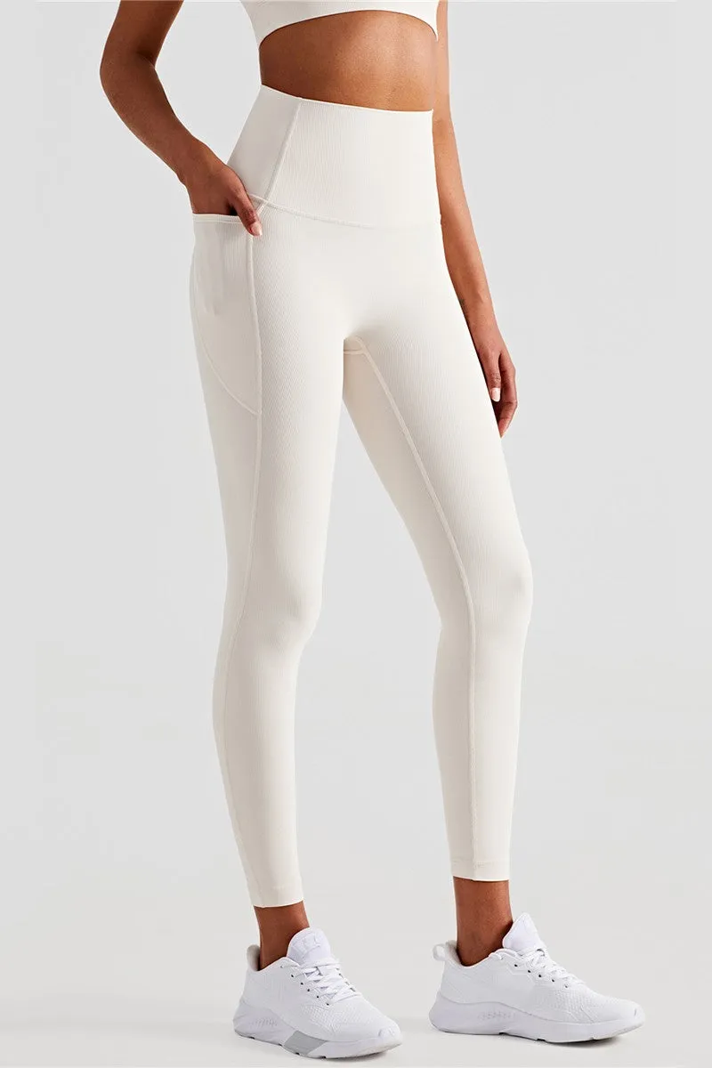 Ribbed Seamless Leggings with Pockets