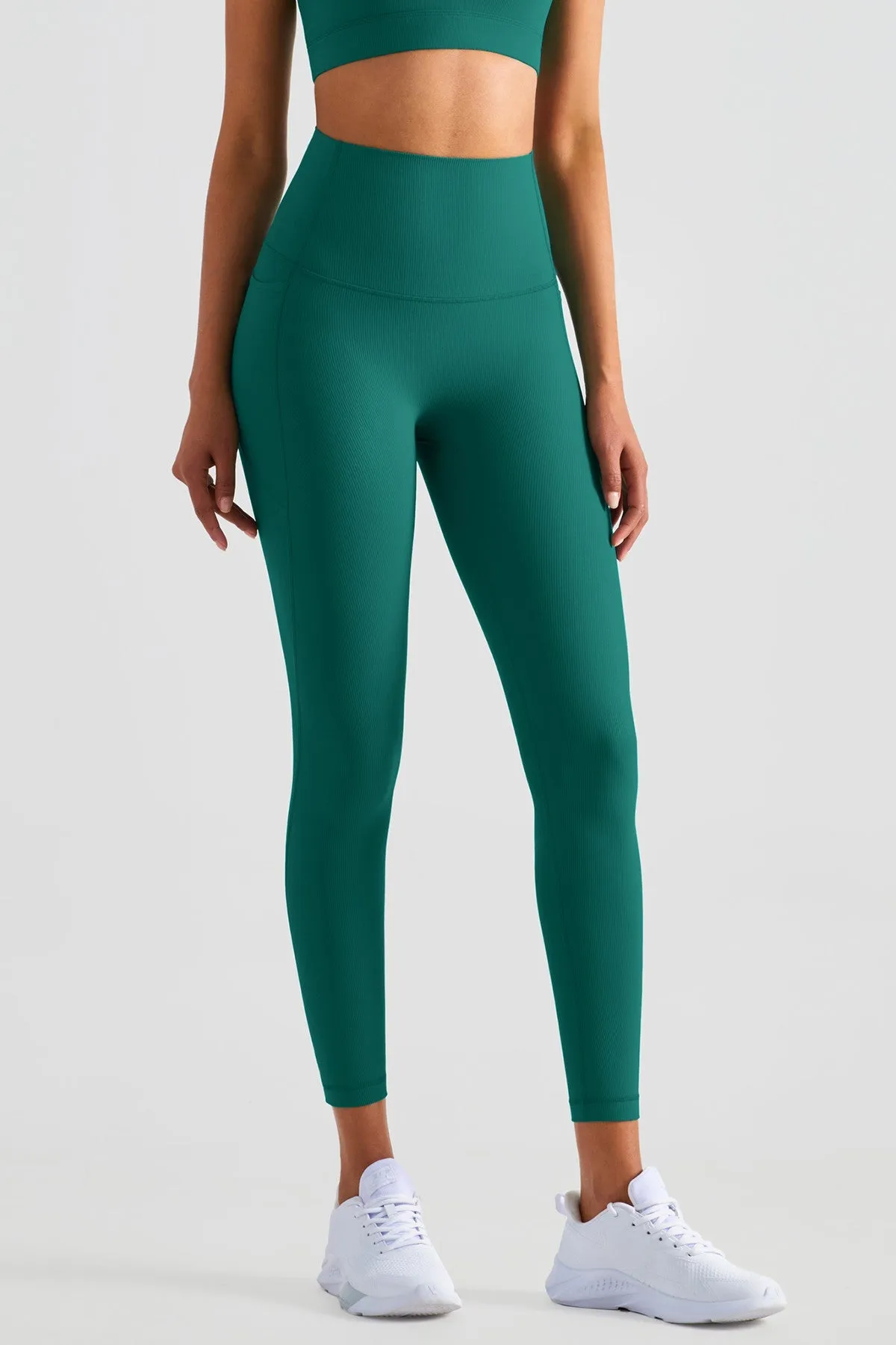 Ribbed Seamless Leggings with Pockets