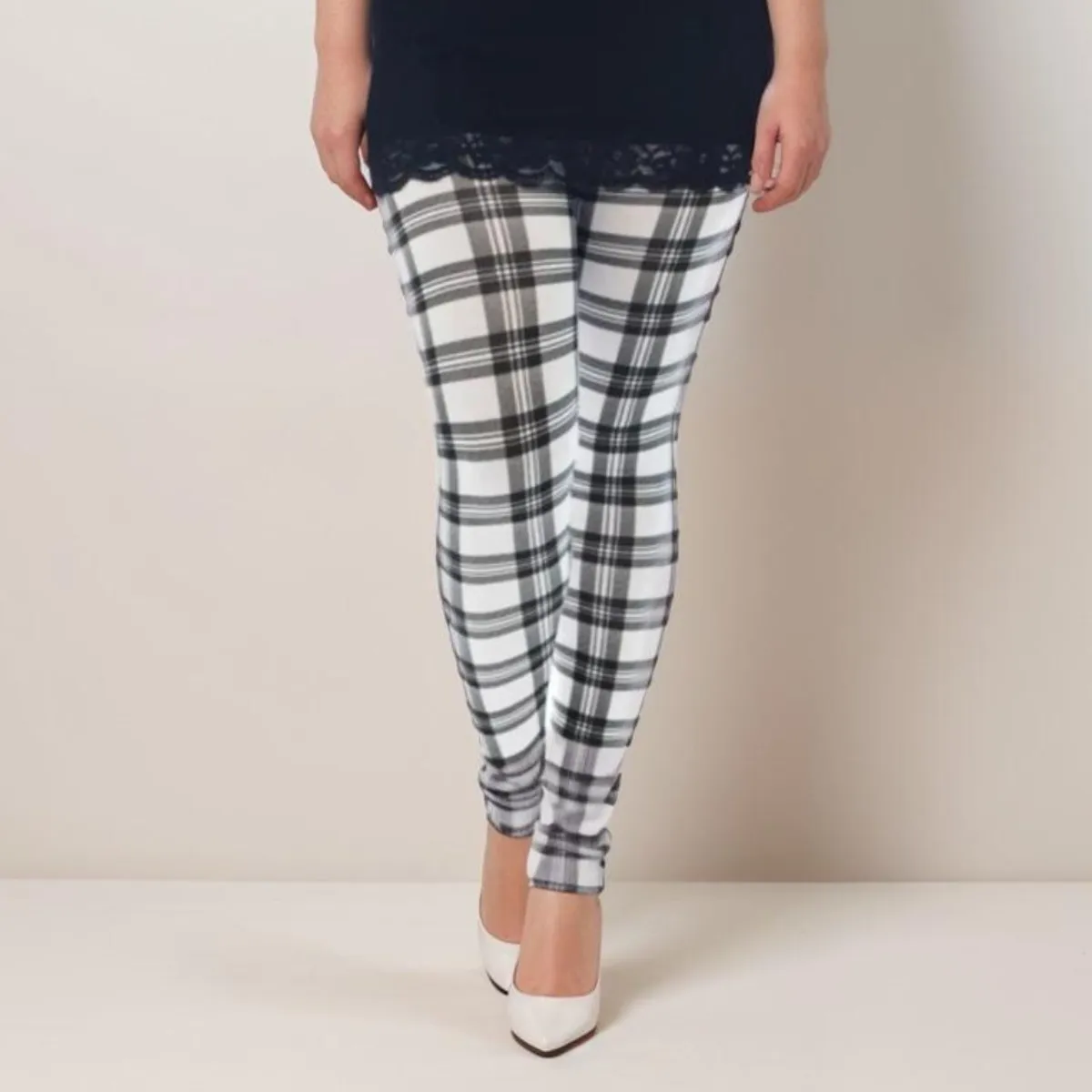 ROCKTHOSECURVES CLASSIC TARTAN HIGH RISE LEGGINGS